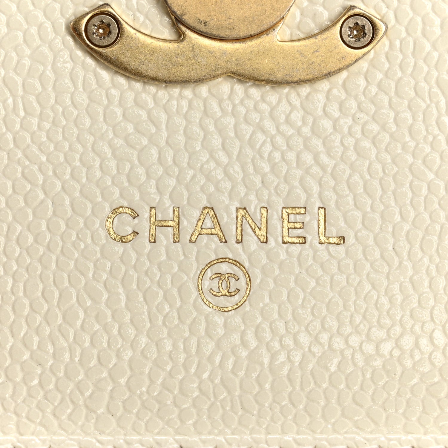 Shiny Caviar Quilted Chain Melody Card Holder On Chain White