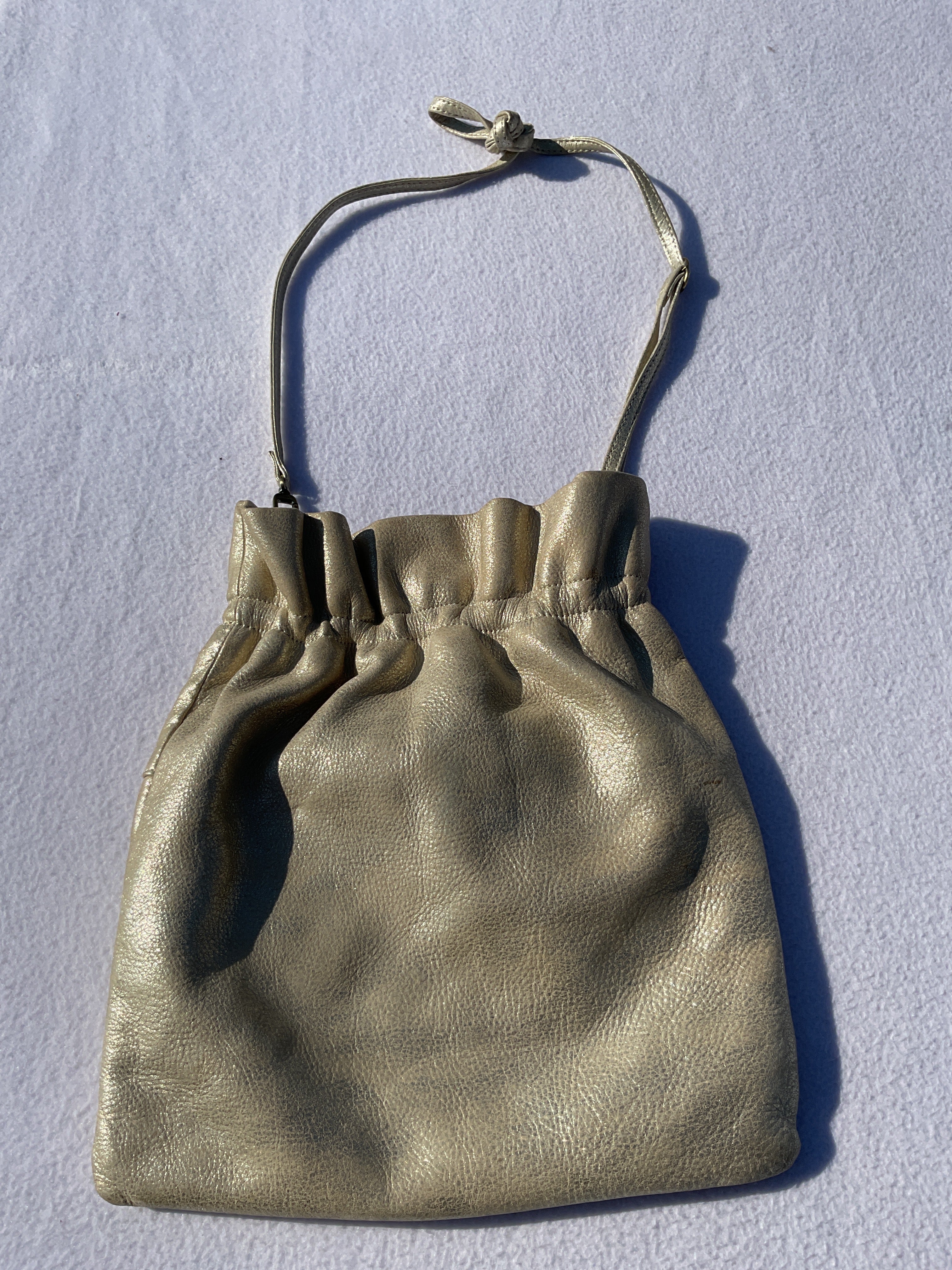 Handbag Leather By Hobo Intl In Gold, Size:Medium