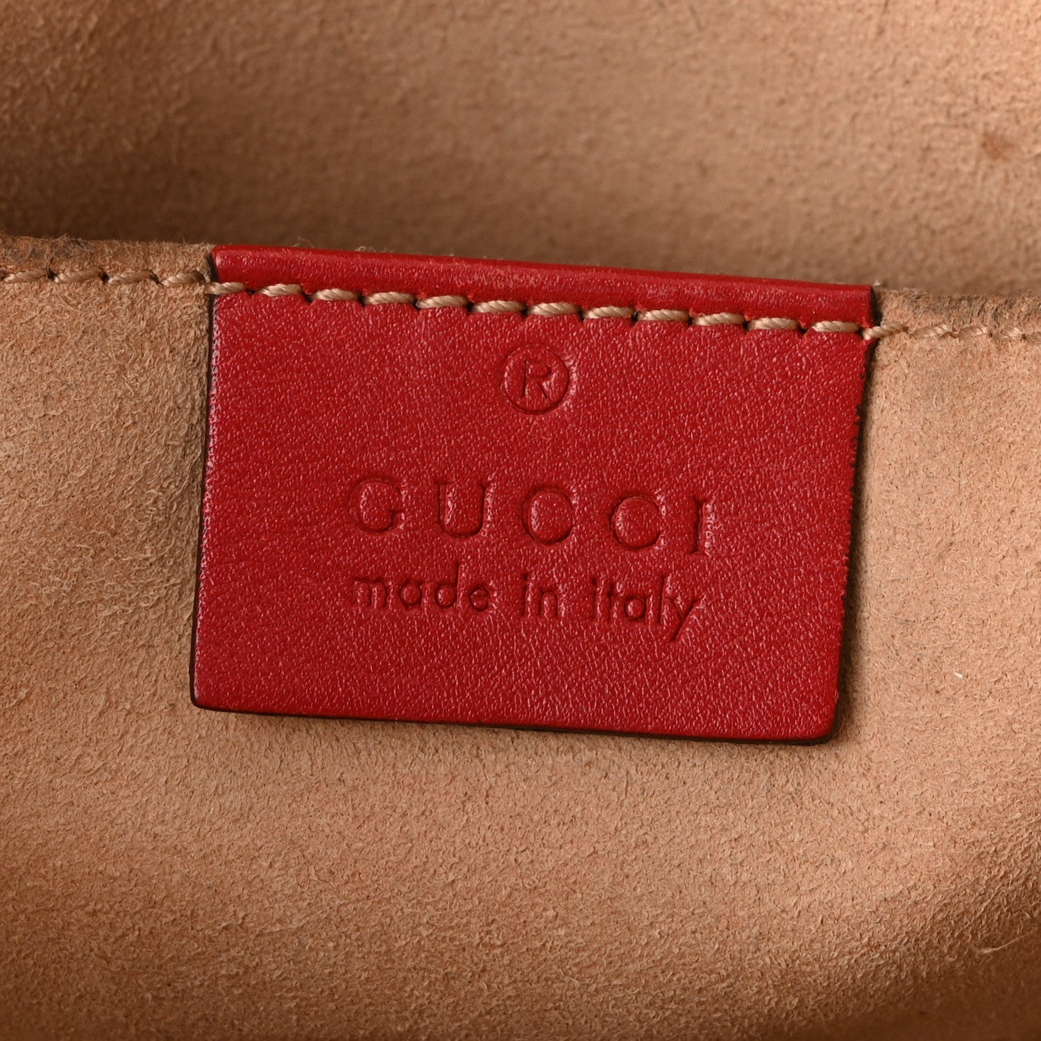 Calfskin Matelasse Small GG Marmont Chain Shoulder Bag Hibiscus Red