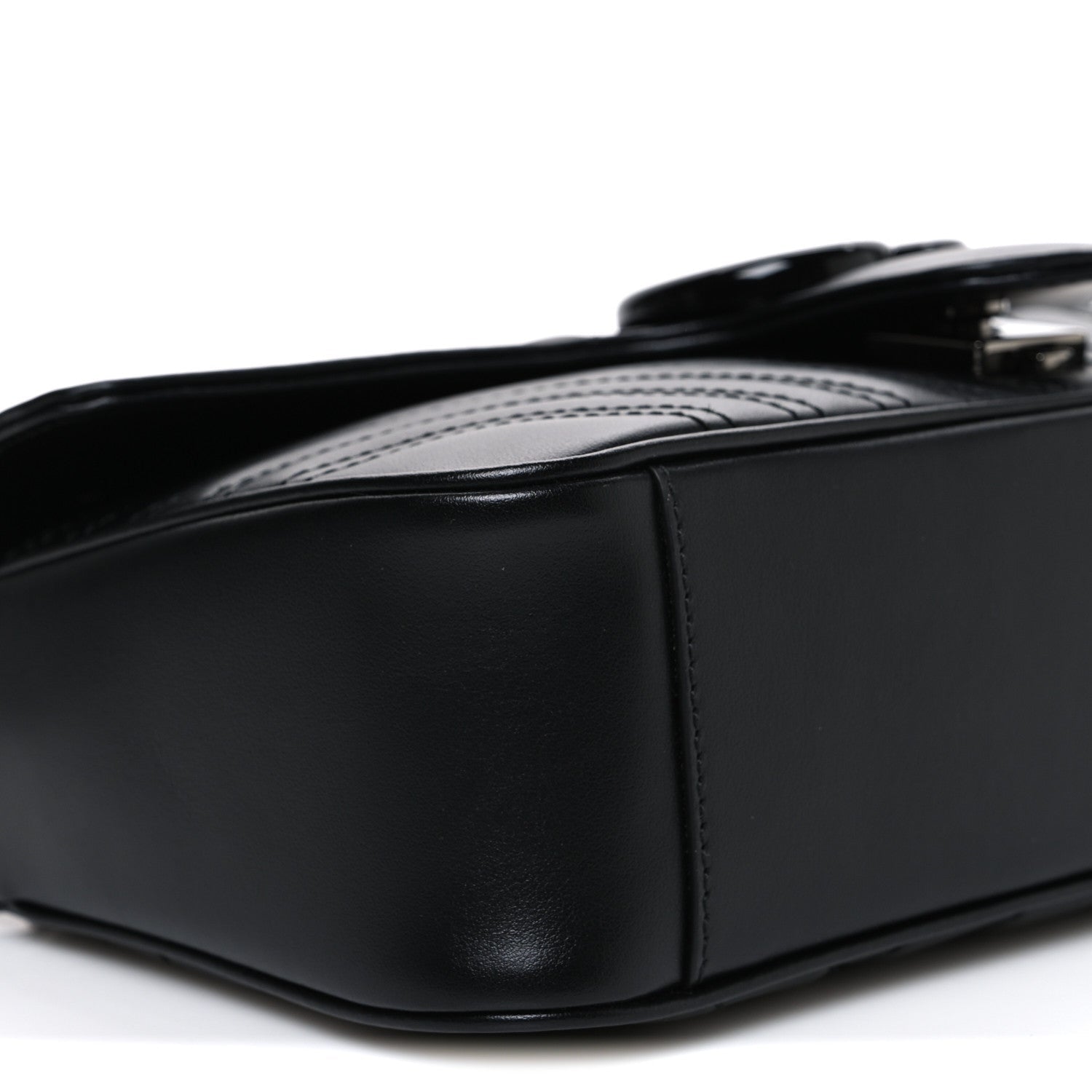 Calfskin Matelasse Monochrome Small GG Marmont Shoulder Bag Black