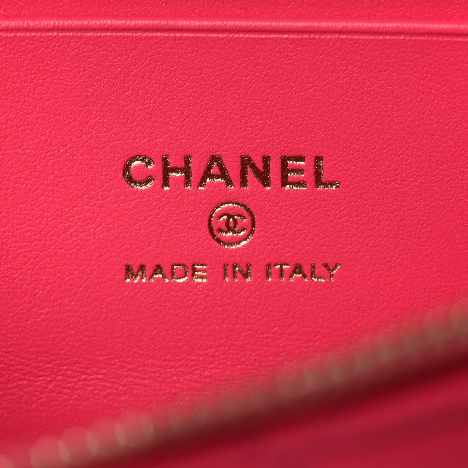 Caviar Quilted Top Handle Slim Vanity With Chain Fuchsia