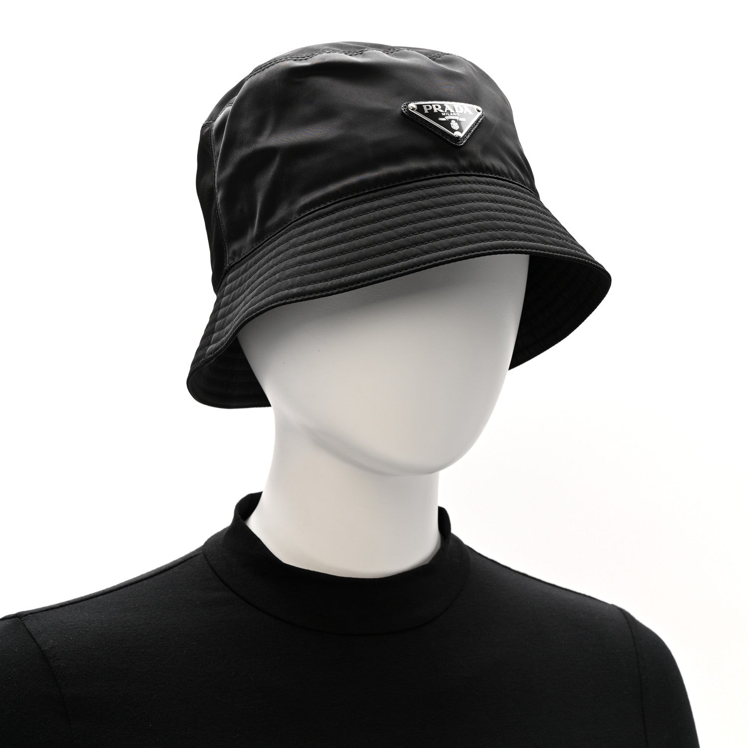 Re-Nylon Metal Triangle Logo Mens Bucket Hat L Black