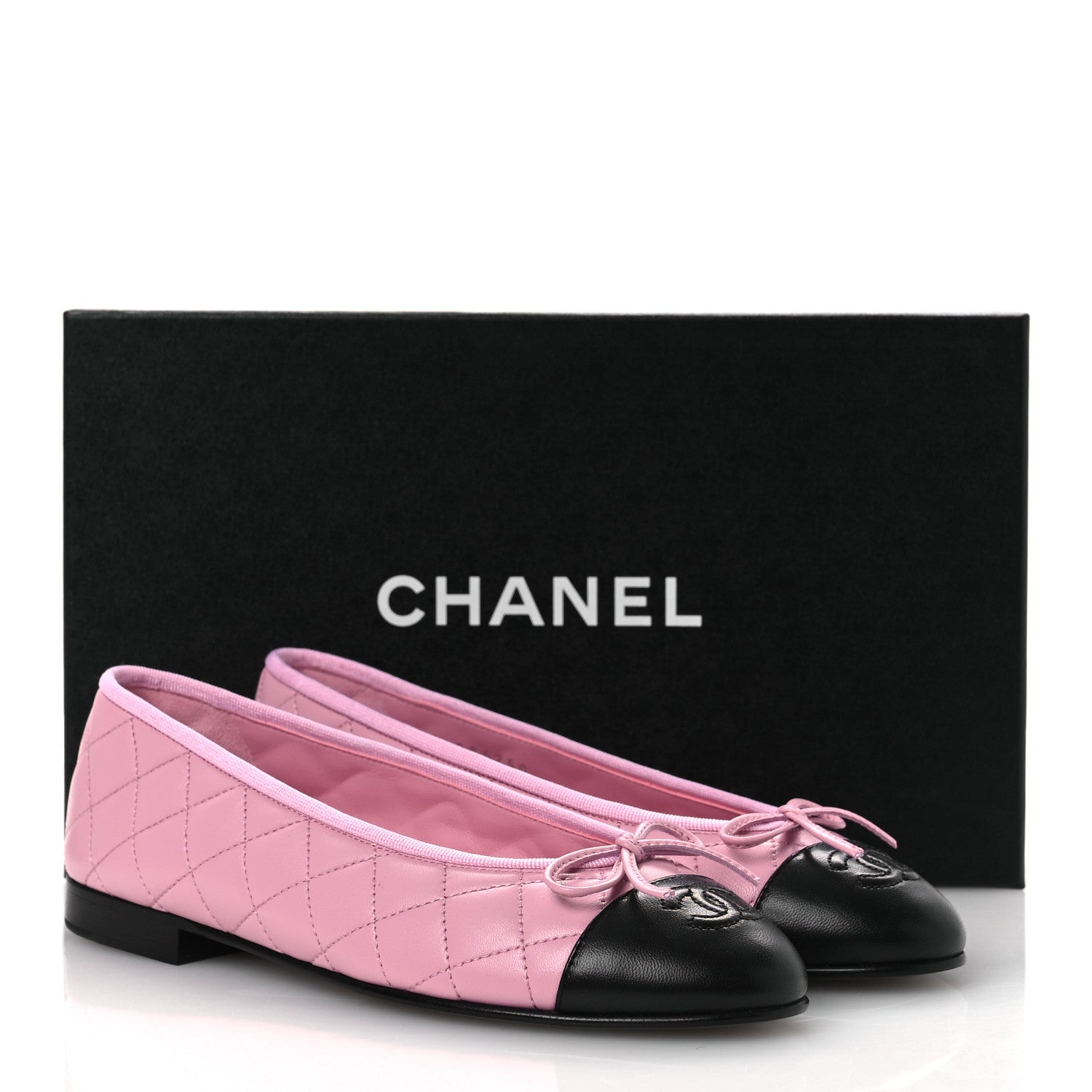 Lambskin Quilted CC Cap Toe Ballerina Flats 37 Light Pink Black