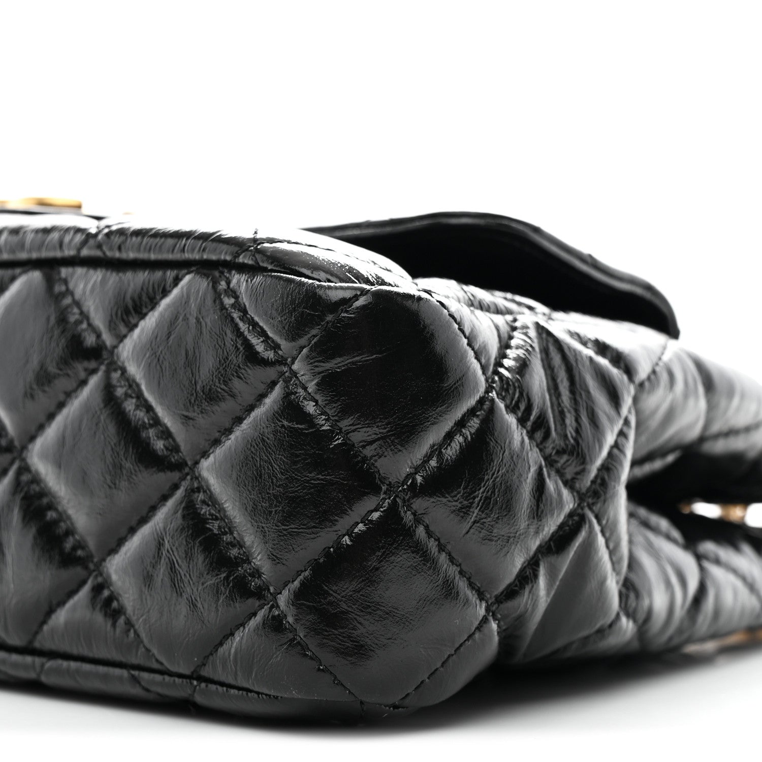 Shiny Crumpled Calfskin Quilted Wavy CC Hobo Black