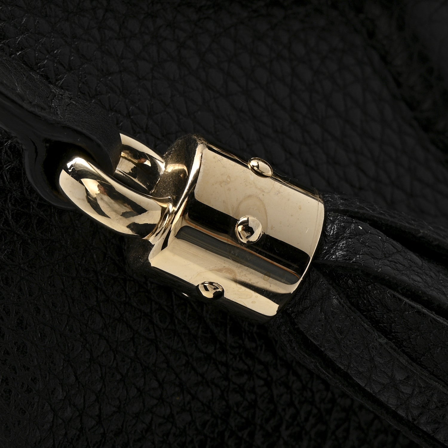 Pebbled Calfskin Medium Soho Chain Shoulder Bag Black