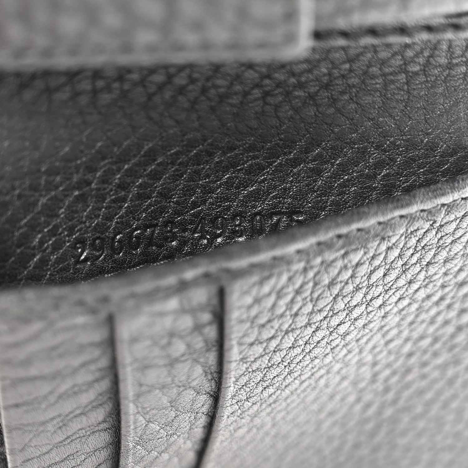 Calfskin Bi-Fold Wallet Black