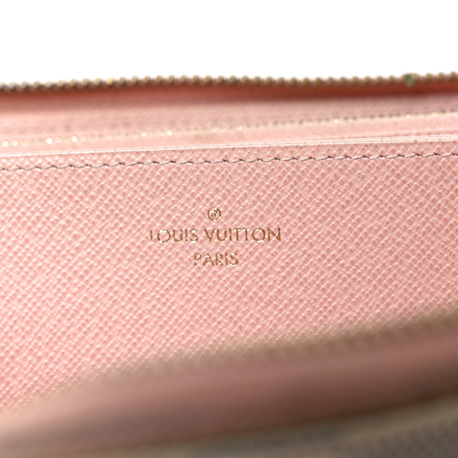 Damier Azur Zippy Wallet Rose Ballerine