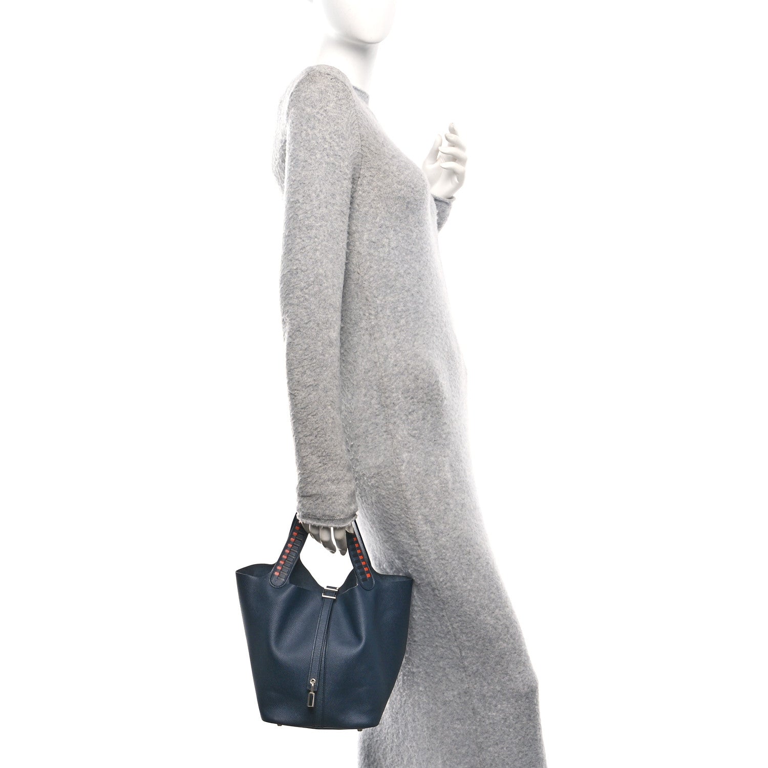 Epsom Tressage De Cuir Picotin Lock 22 MM Bleu Indigo Black Terre Battue