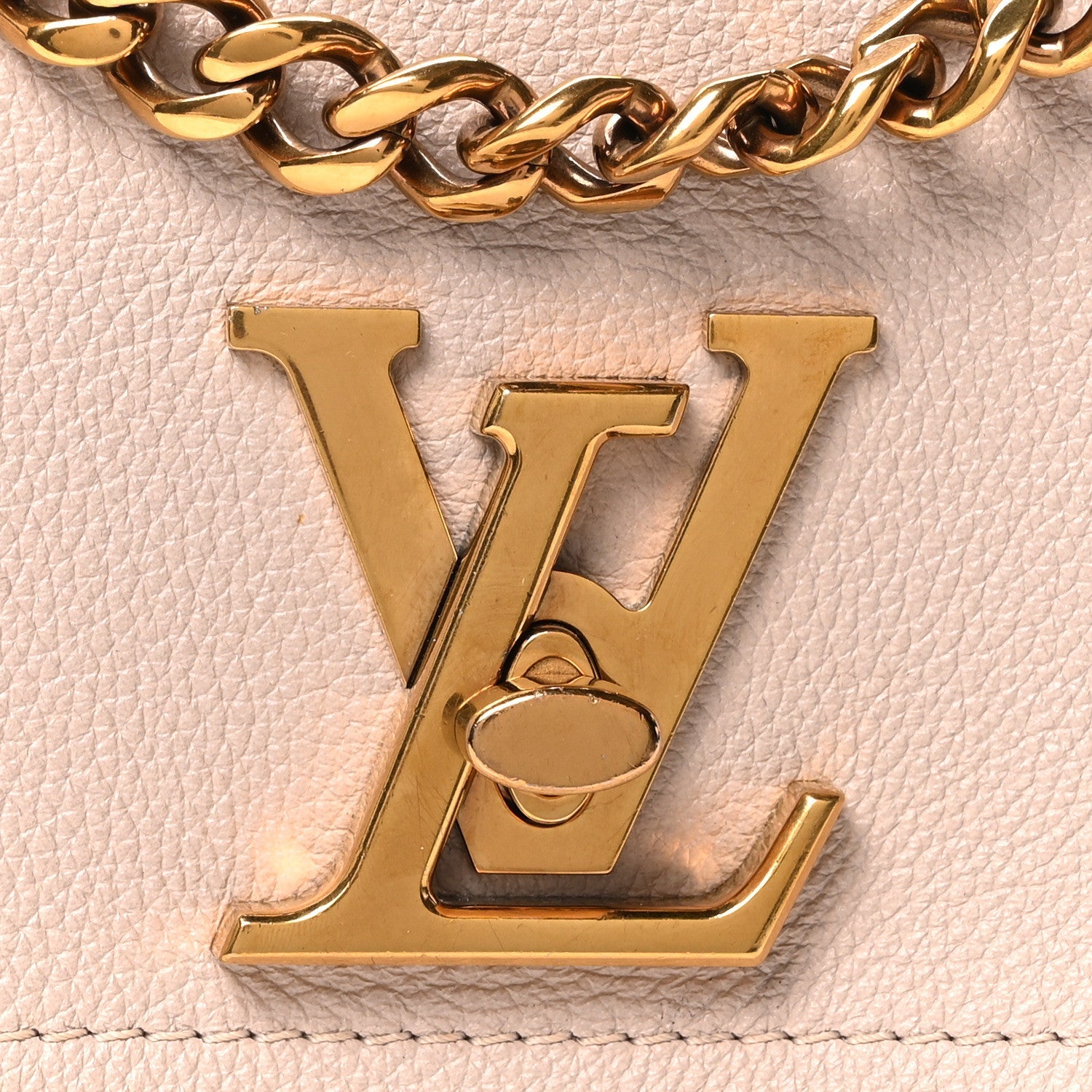 Grained Calfskin Lockme Chain Bag Greige