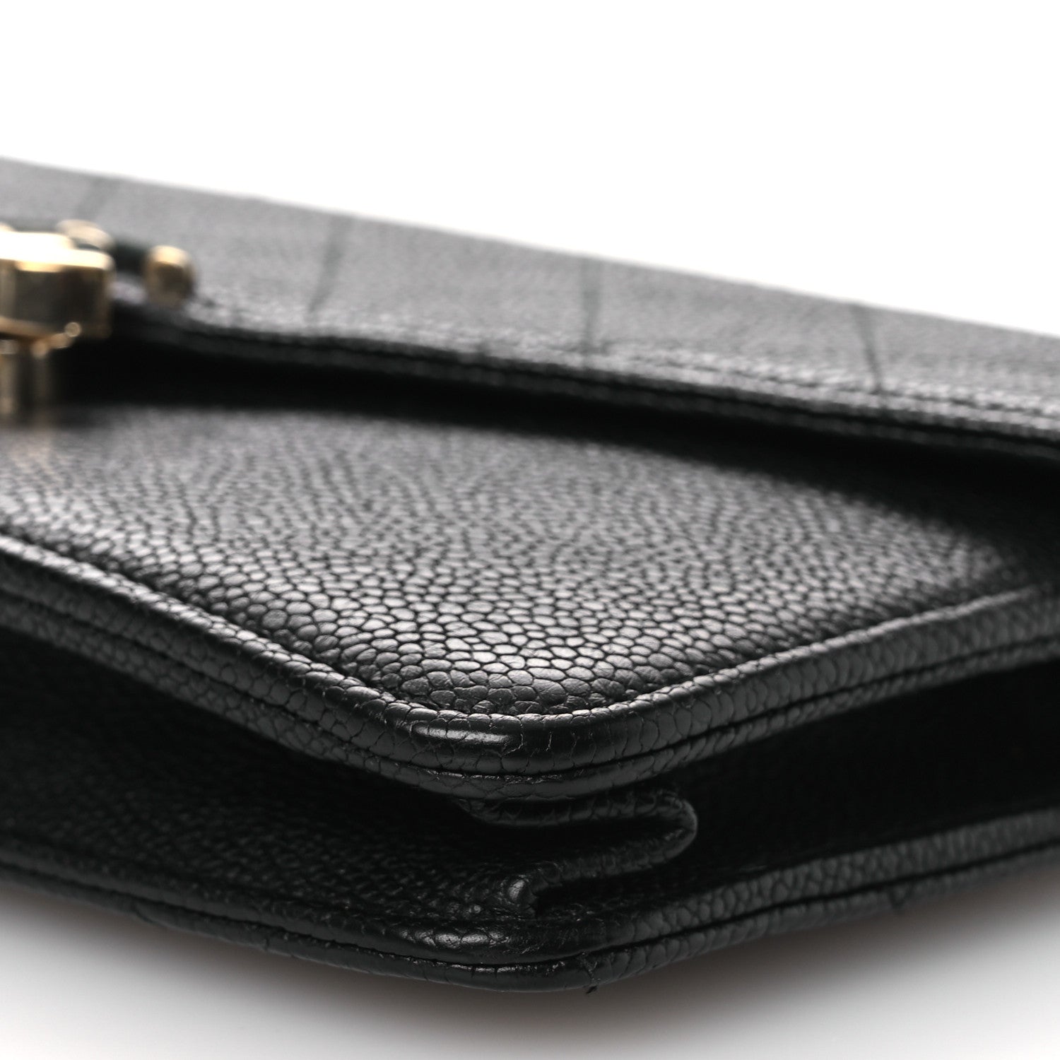 Grained Calfskin Quilted Cuba Wallet On Chain WOC Black