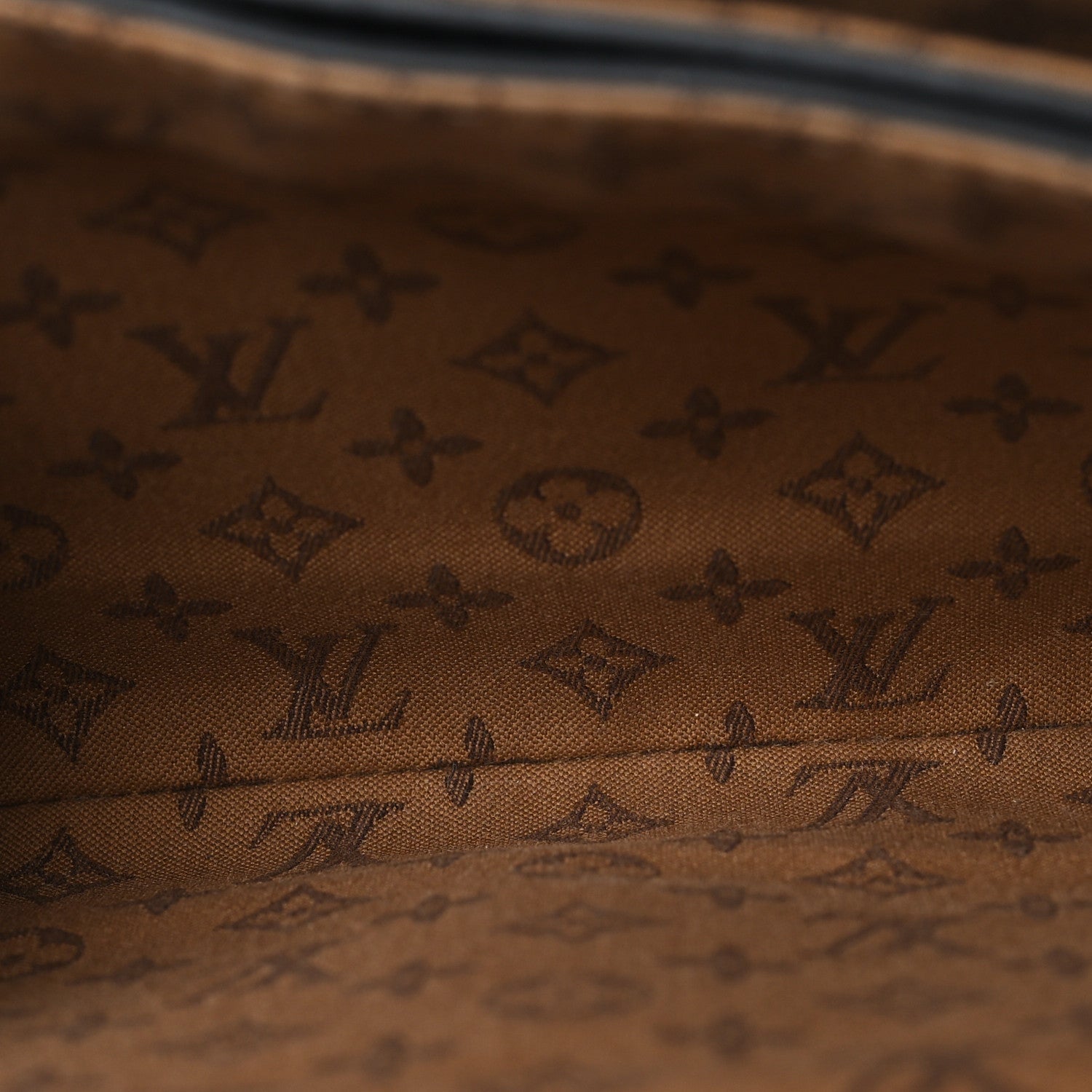 Calfskin Rendez-Vous Black