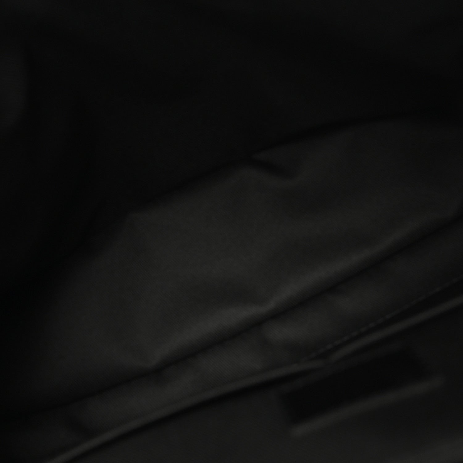Taurillon Christopher Messenger Black