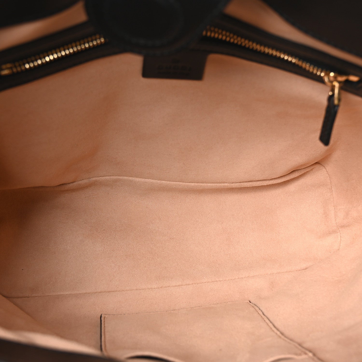 Soft GG Supreme Monogram Bees Small Crossbody Tote Beige Oro Black