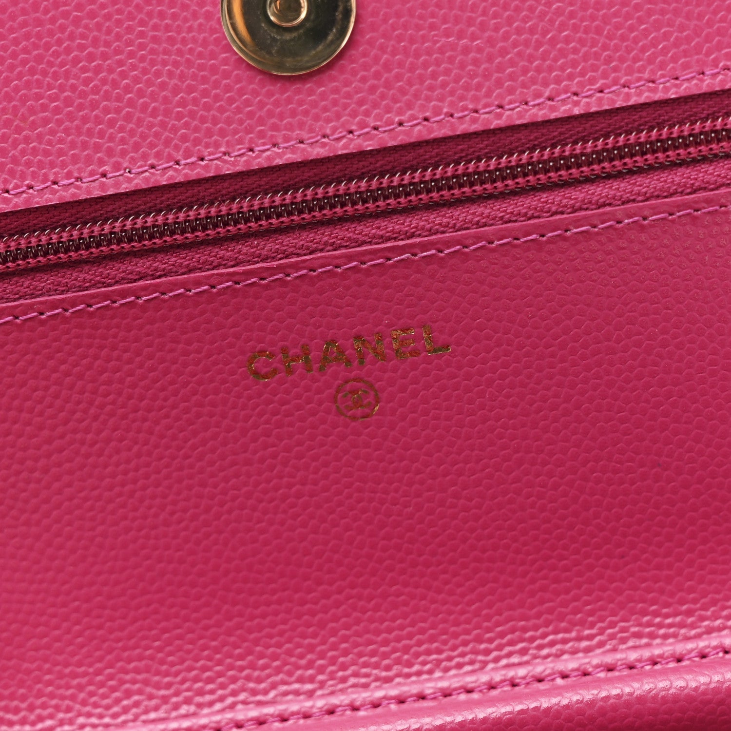 Caviar Quilted Wallet On Chain WOC Dark Pink