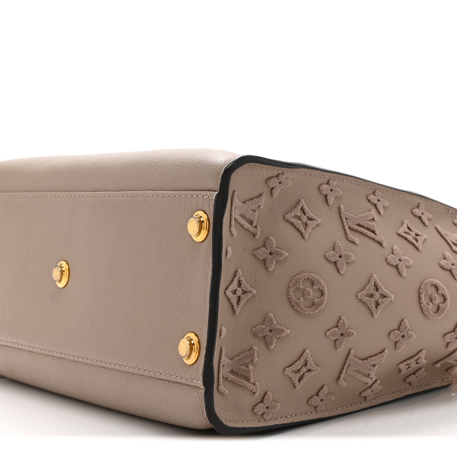 Calfskin Monogram Tufting On My Side Galet