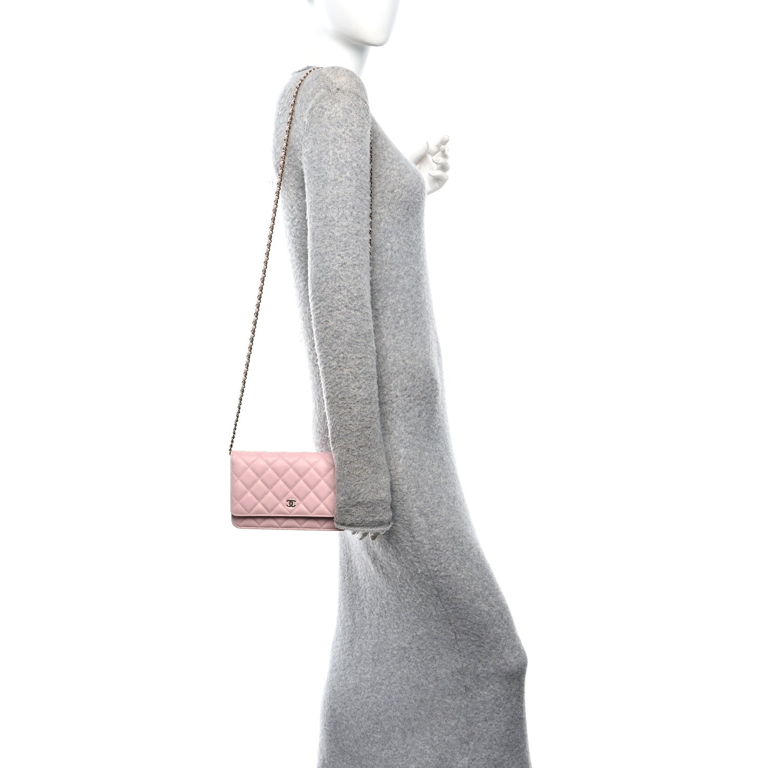 Caviar Quilted Wallet on Chain WOC Light Pink