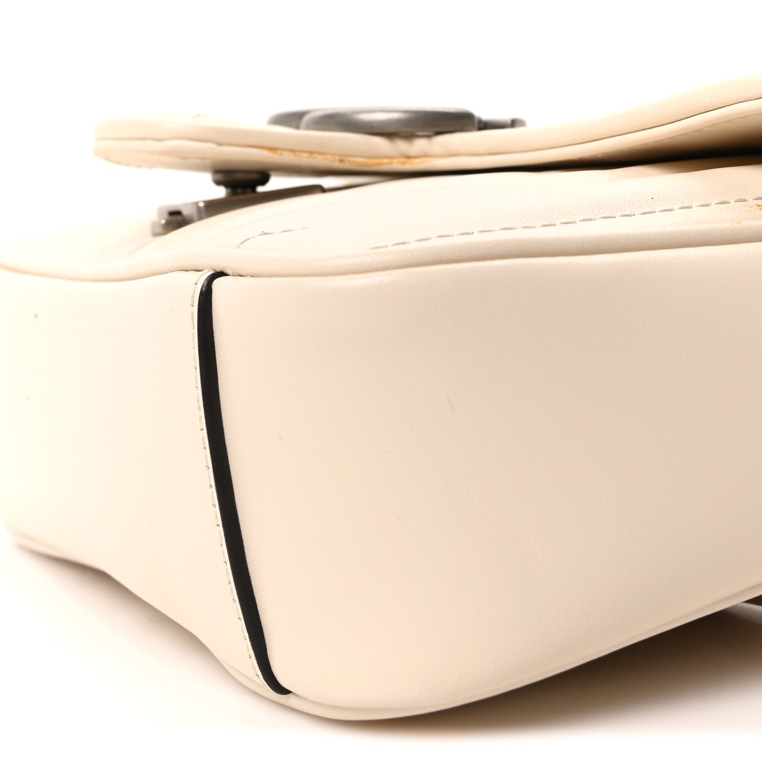 Calfskin Matelasse Aria Small GG Marmont Shoulder Bag Mystic White
