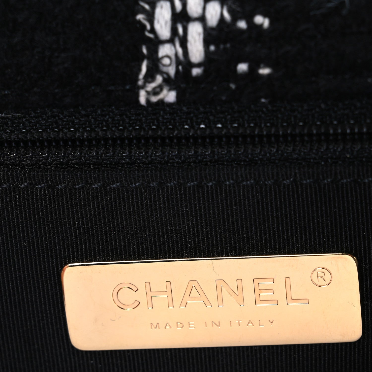 Tweed Quilted Medium Chanel 19 Flap Black White