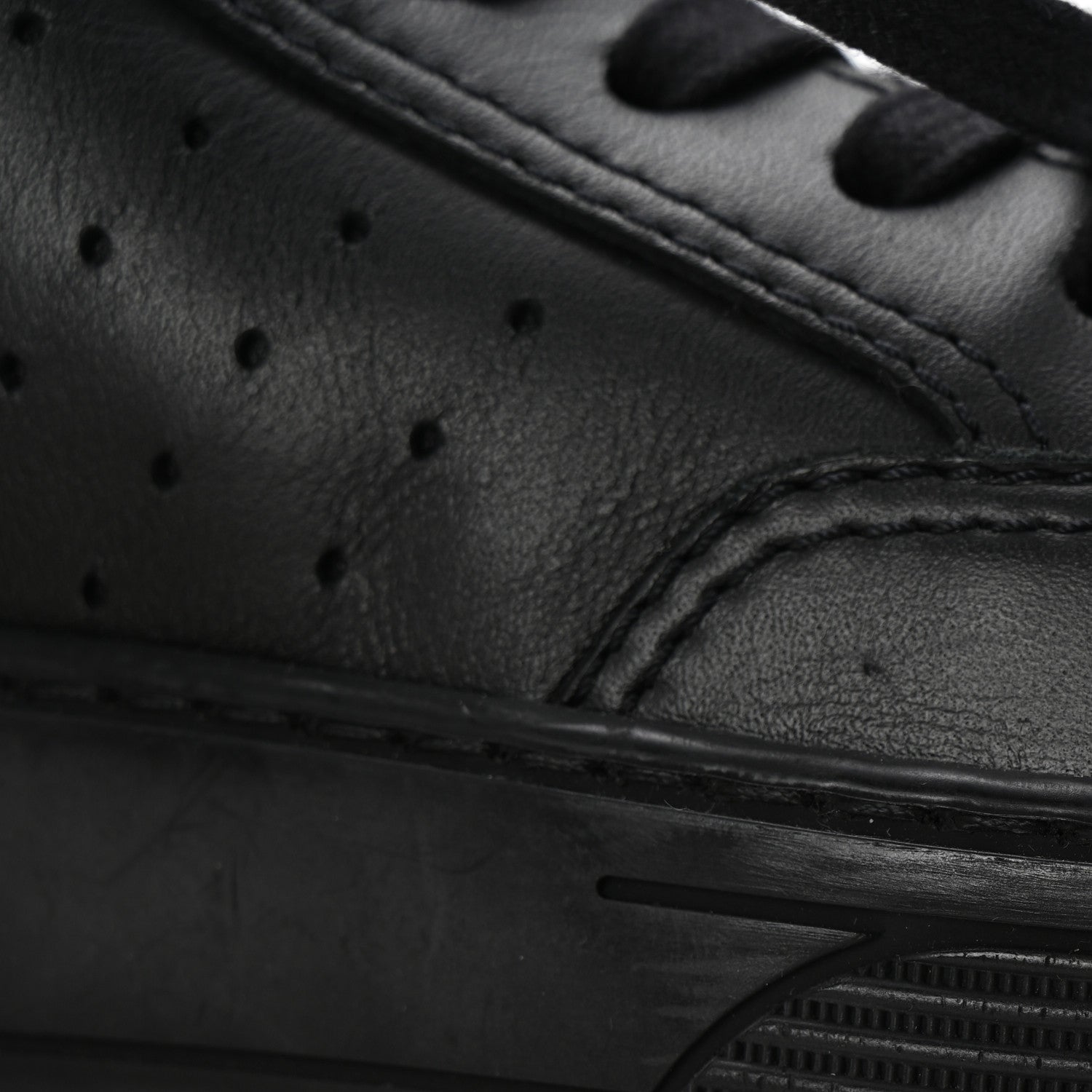 Calfskin Womens Logo Sneakers 38.5 Black