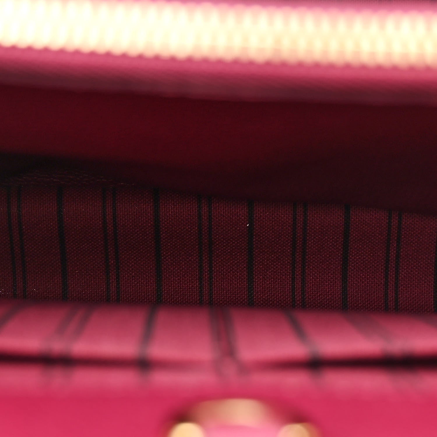 Empreinte Montaigne MM Grape