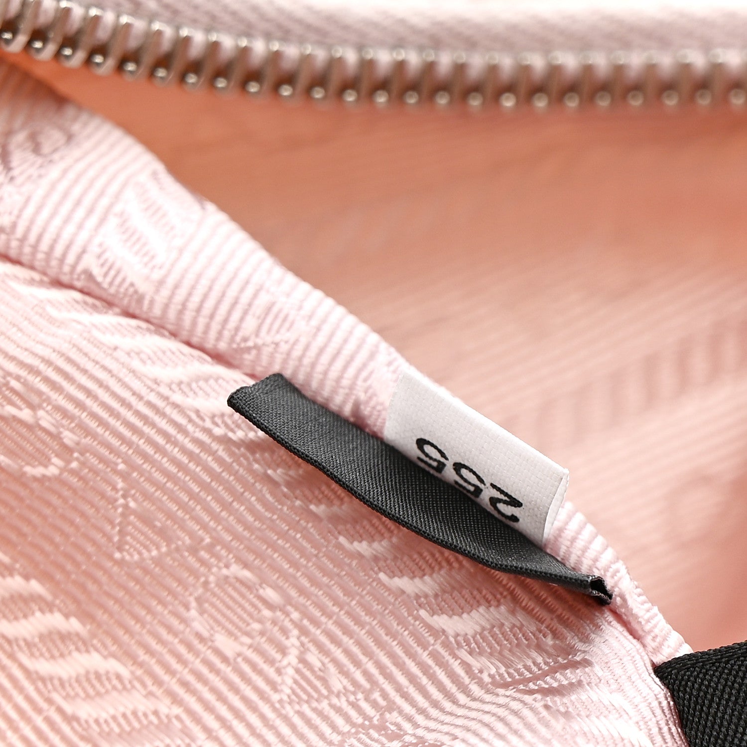 Nylon Re-Edition 2005 Shoulder Bag Alabastro