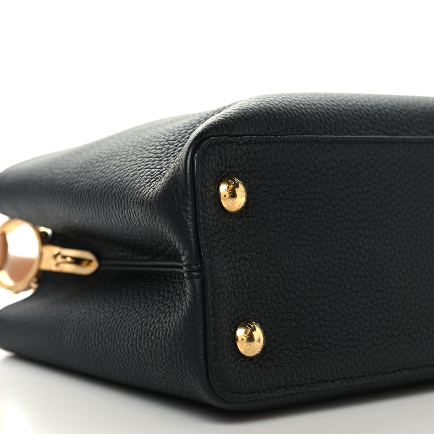 Taurillon Capucines PM Black Arizona