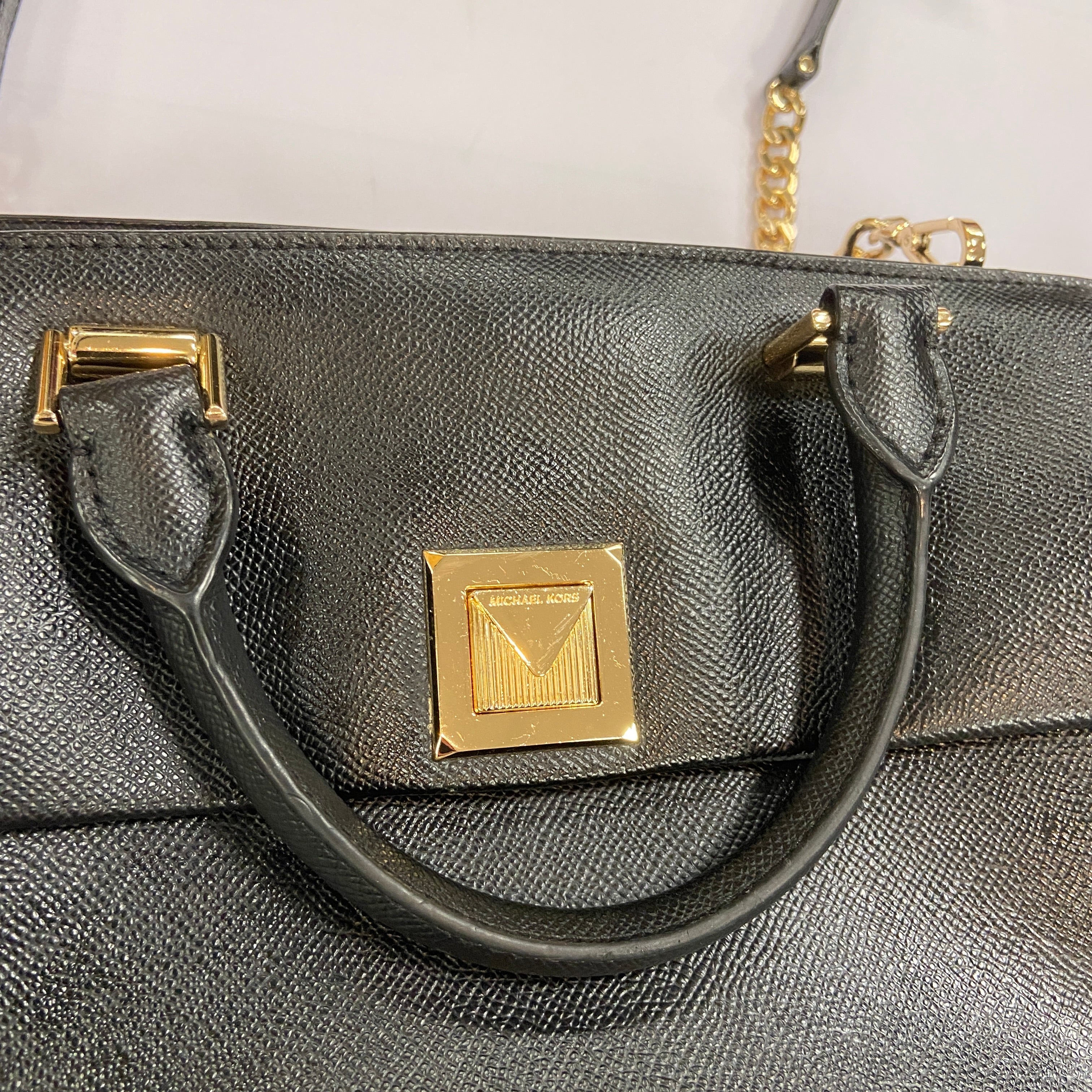 Crossbody Designer By Michael By Michael Kors, Size: Large