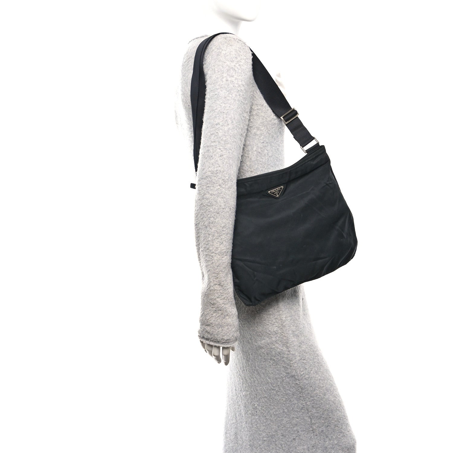 Nylon Flat Messenger Bag Black