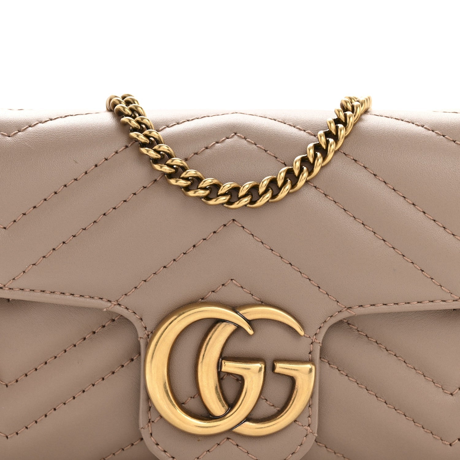 Calfskin Matelasse Super Mini GG Marmont Shoulder Bag Porcelain Rose