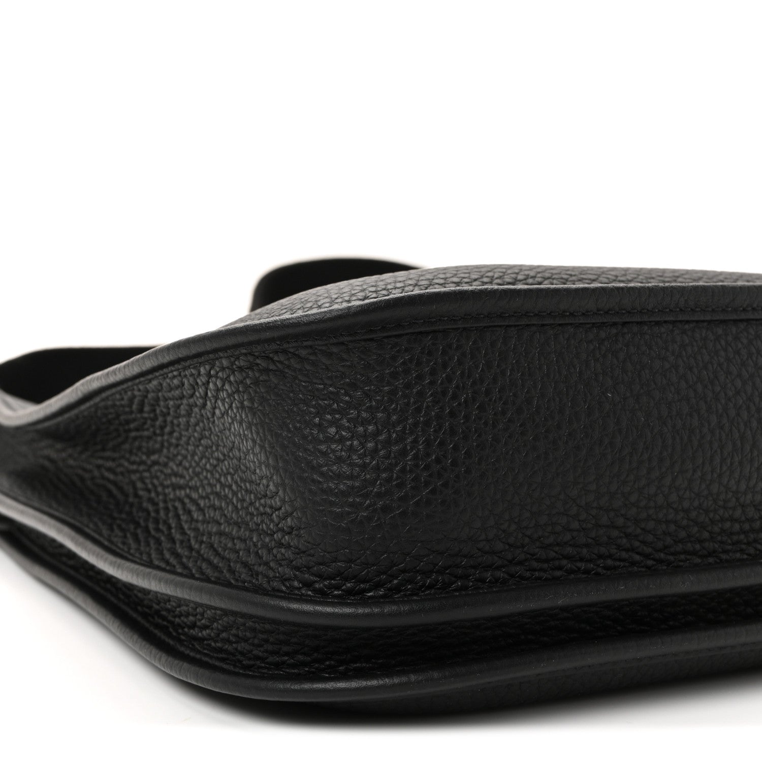Taurillon Clemence Evelyne III PM Black