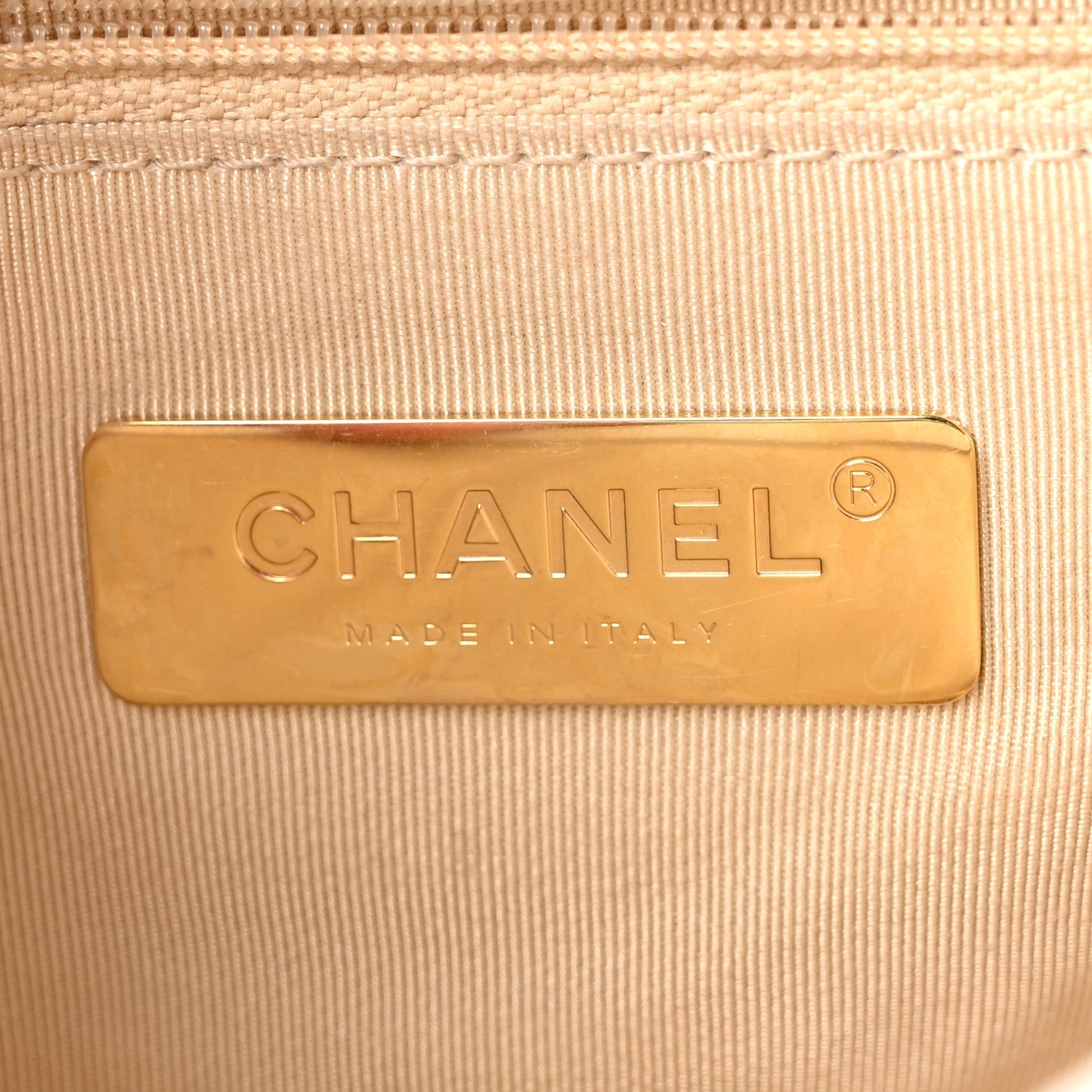 Goatskin Quilted Medium Chanel 19 Flap White