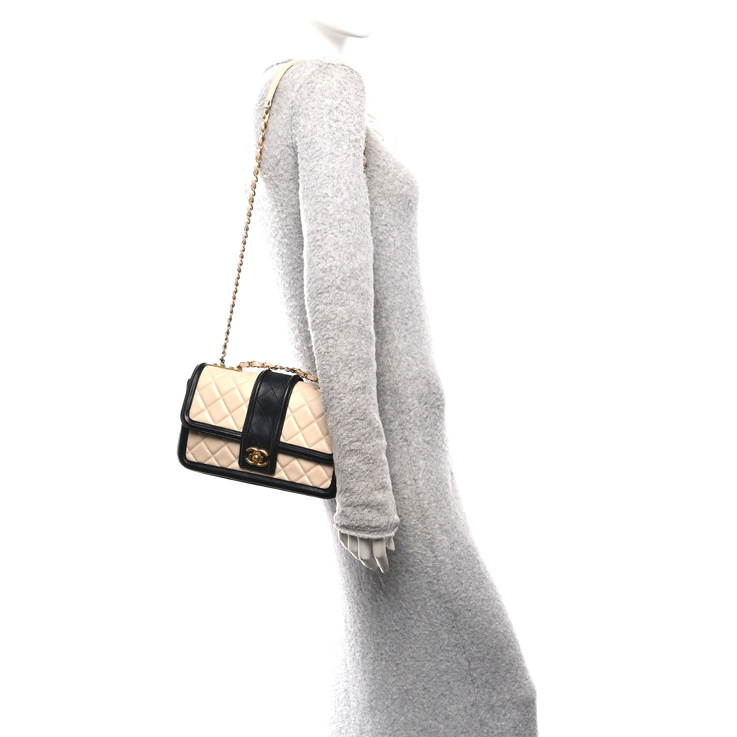 Lambskin Quilted Medium Elegant CC Flap Beige Black