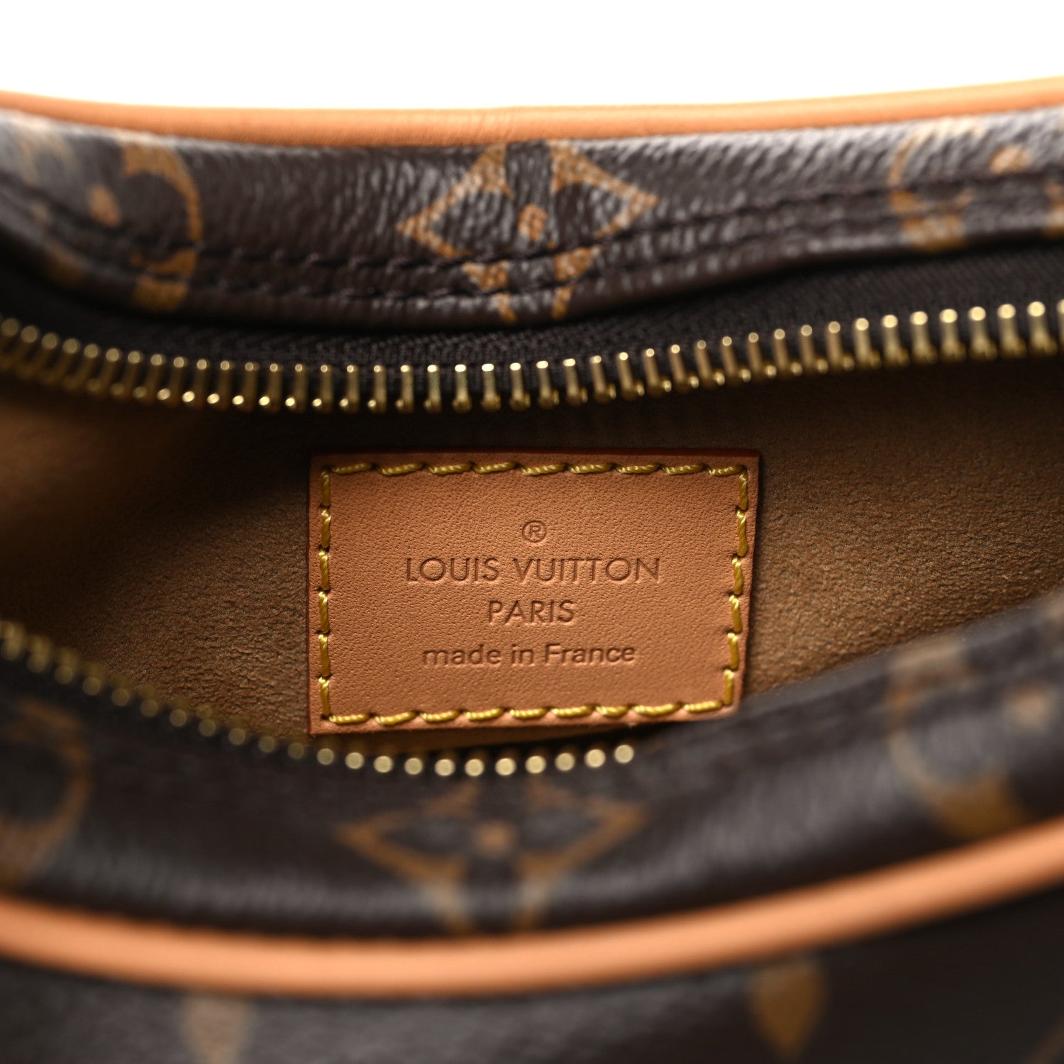 Monogram Loop