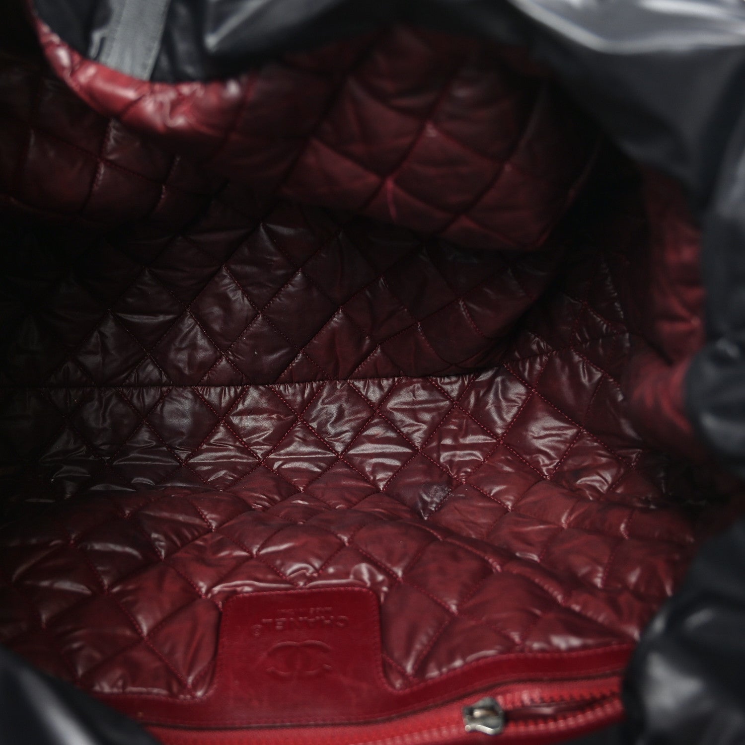 Lambskin Quilted Medium Coco Cocoon Reversible Tote Black