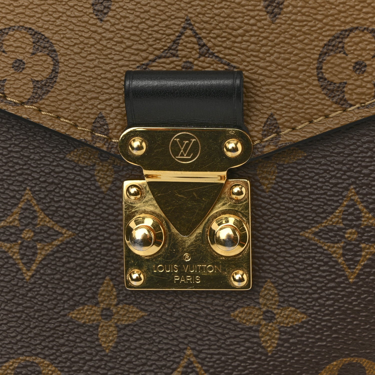 Reverse Monogram Pochette Metis