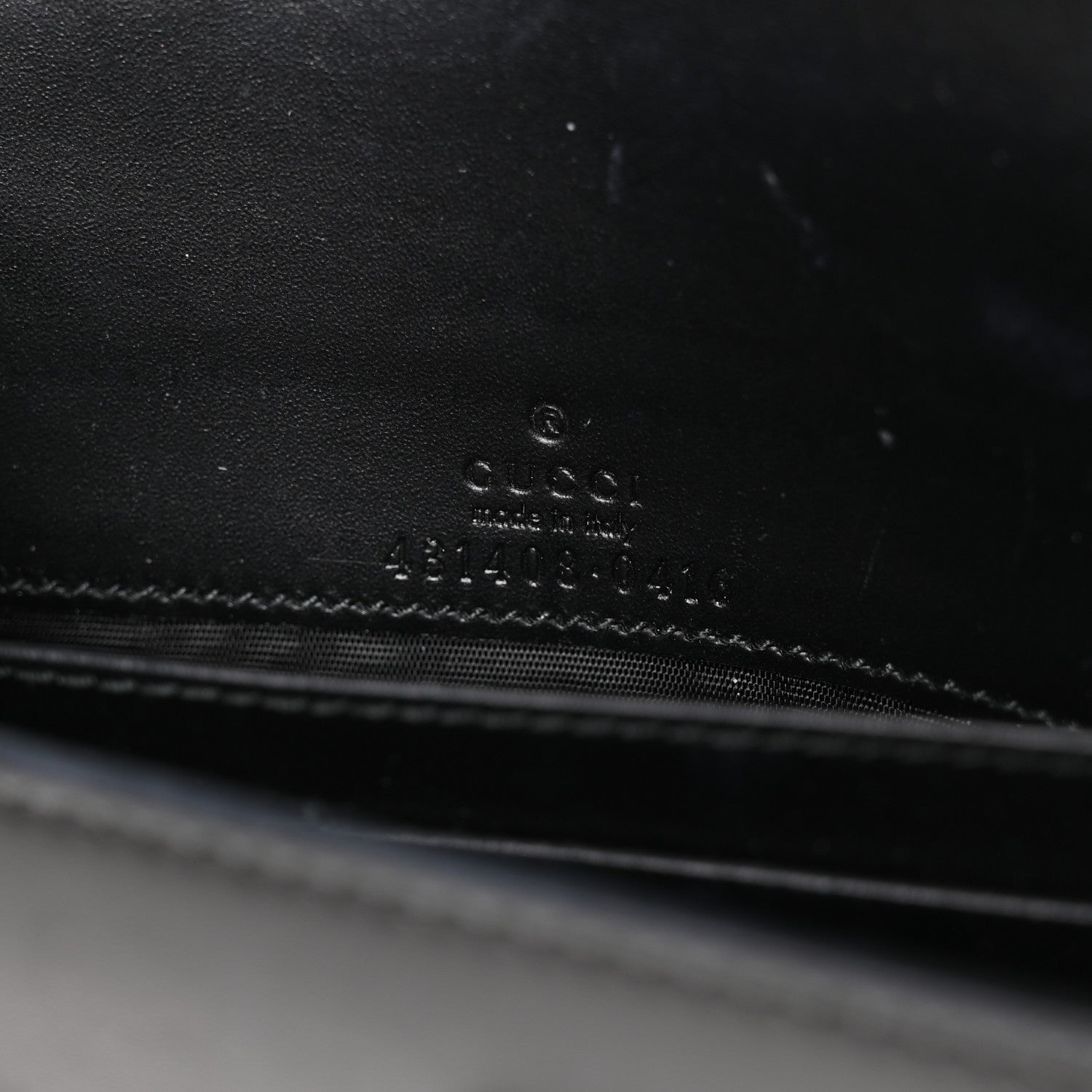 Guccissima Signature Bowy Chain Wallet Black