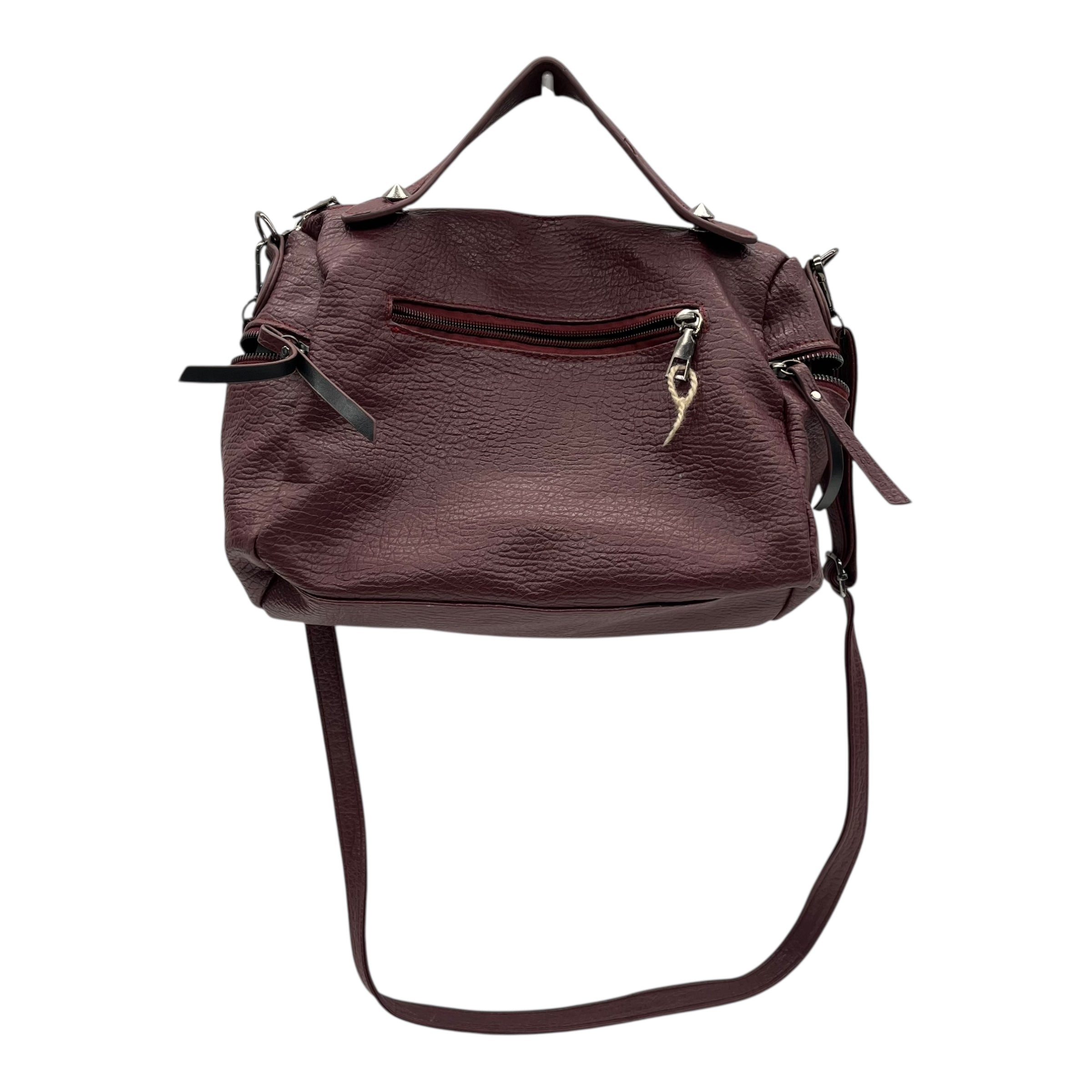 Crossbody By Clothes Mentor In Red, Size:Medium