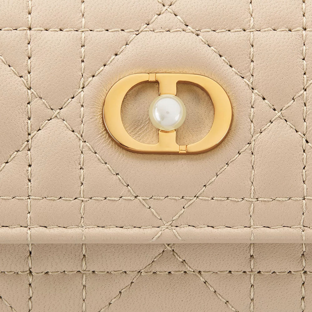 CHRISTIAN DIOR