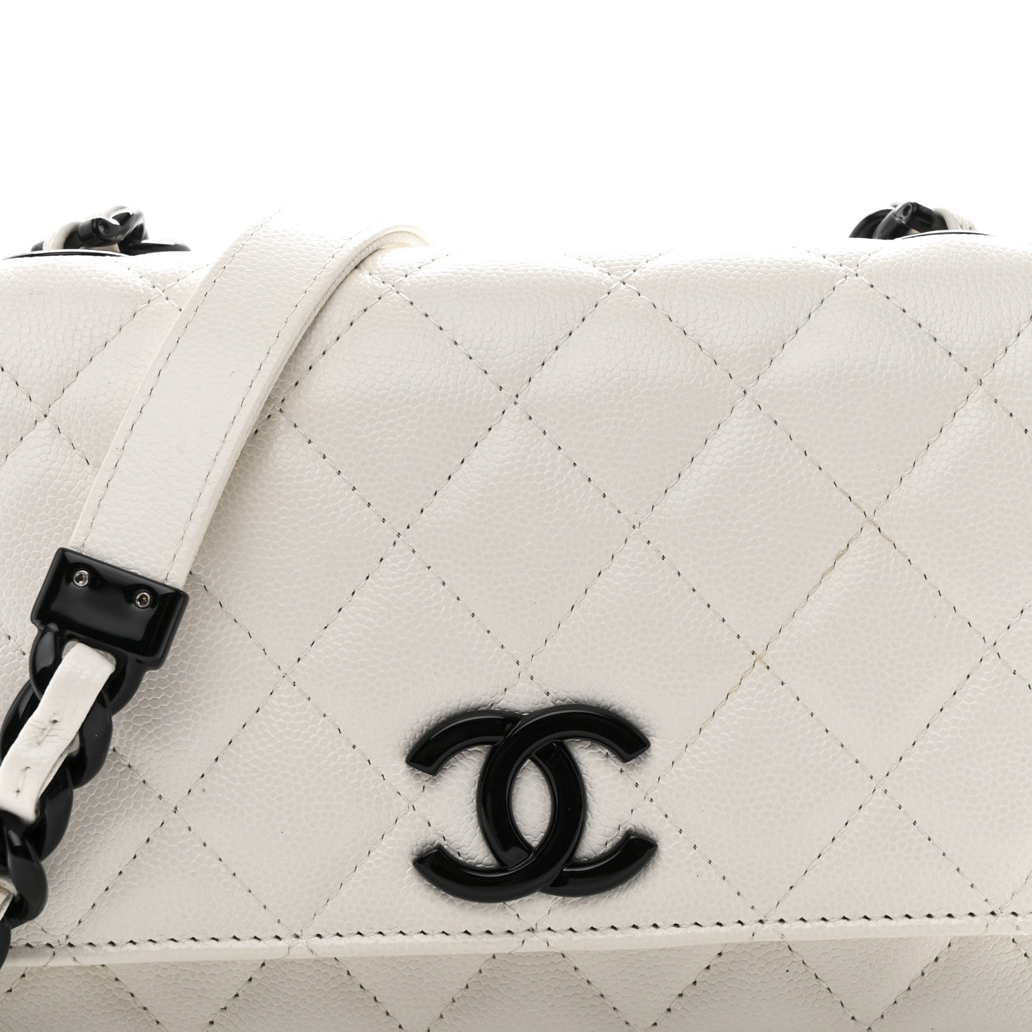 Caviar Quilted My Everything Wallet On Chain WOC White