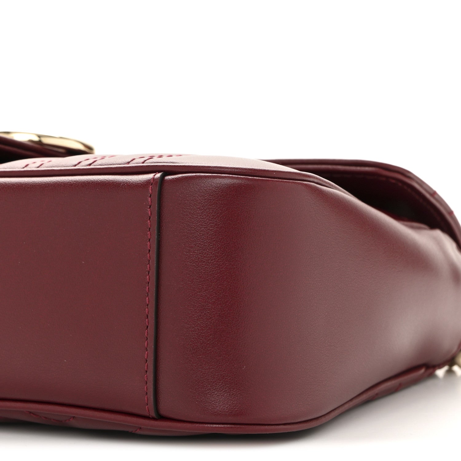 Calfskin Matelasse Medium GG Marmont Shoulder Bag Rosso Ancora Red
