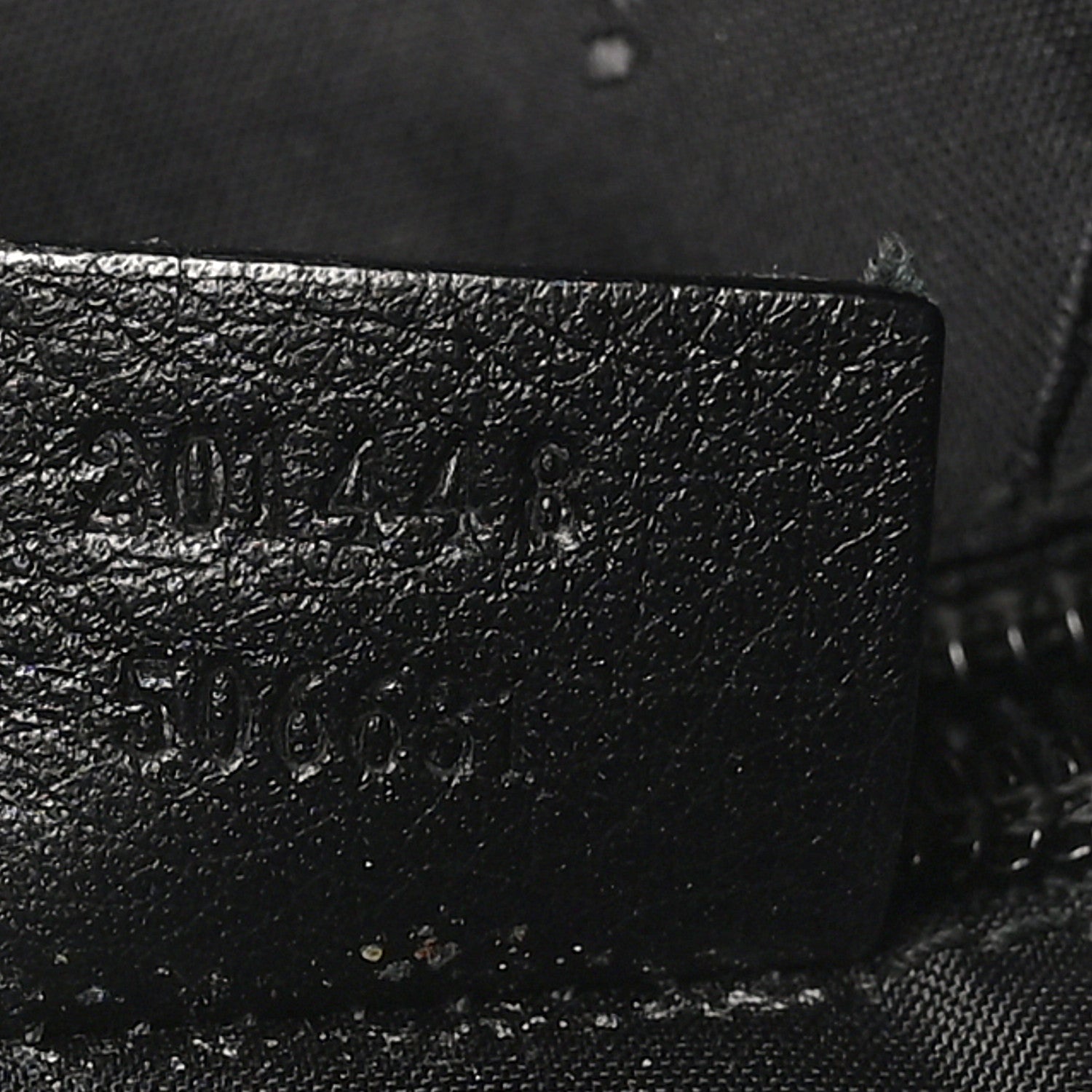 Guccissima Flat Messenger Black