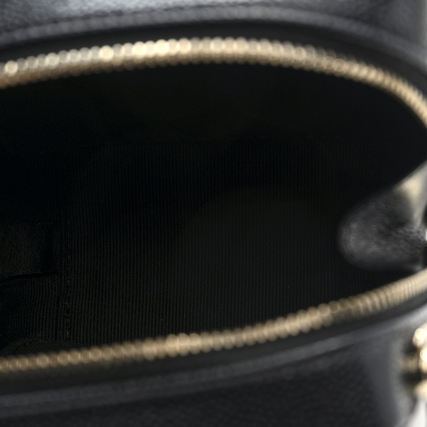 Caviar Quilted Clutch With Chain Black