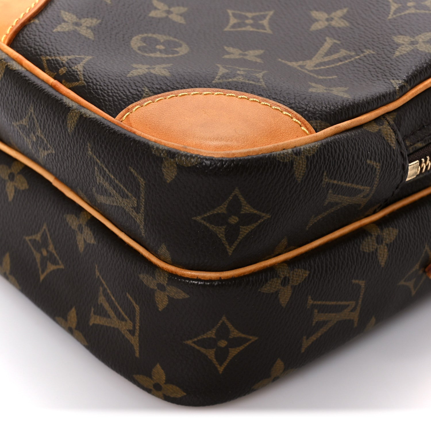 Monogram Amazone