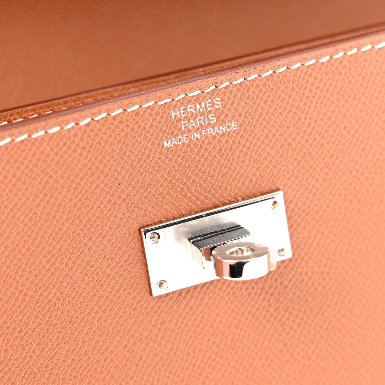 Madame Calfskin Kelly Pocket Long Wallet Gold