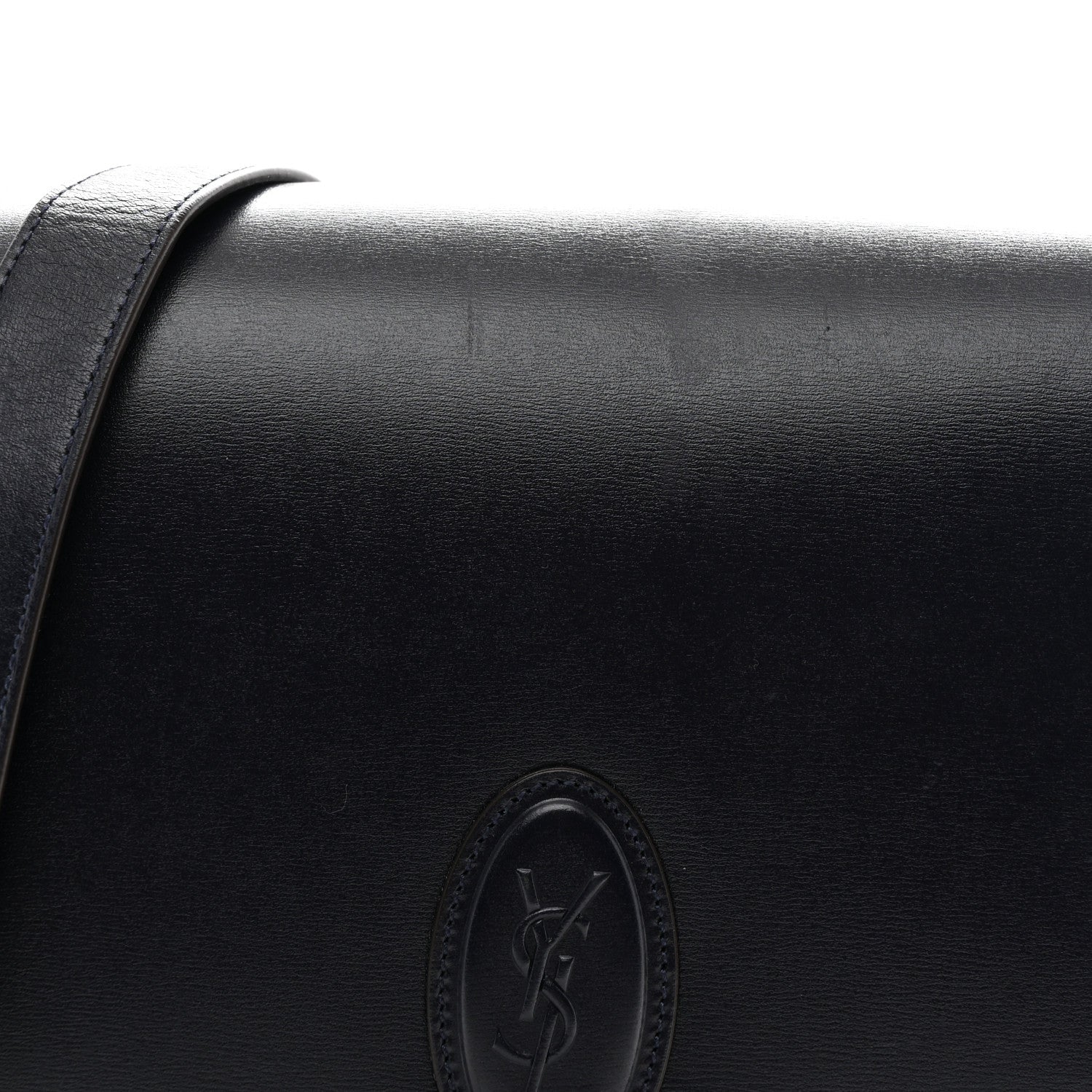 Calfskin Medium Le 61 Shoulder Bag Navy