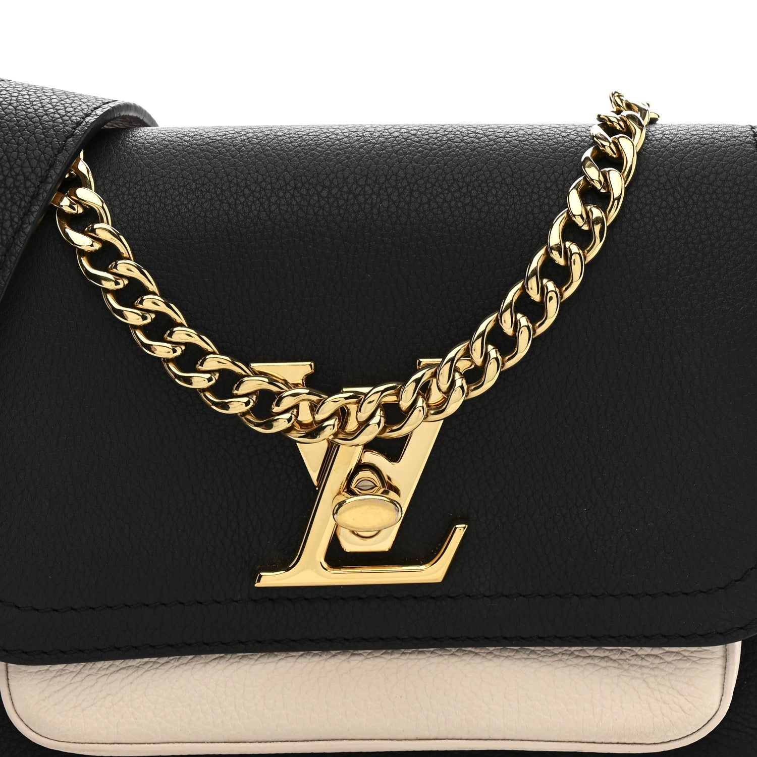 Grained Calfskin Lockme Tender Black