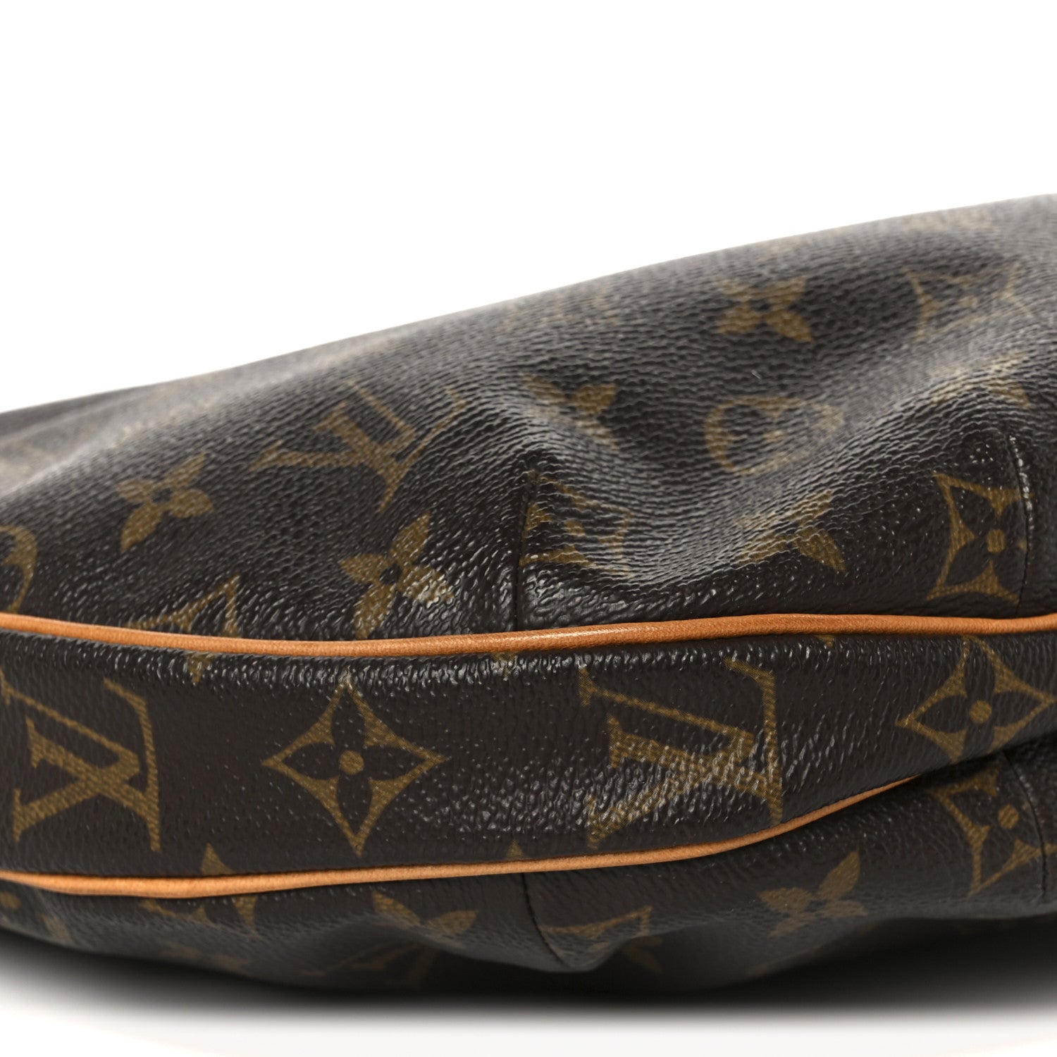 Monogram Croissant MM