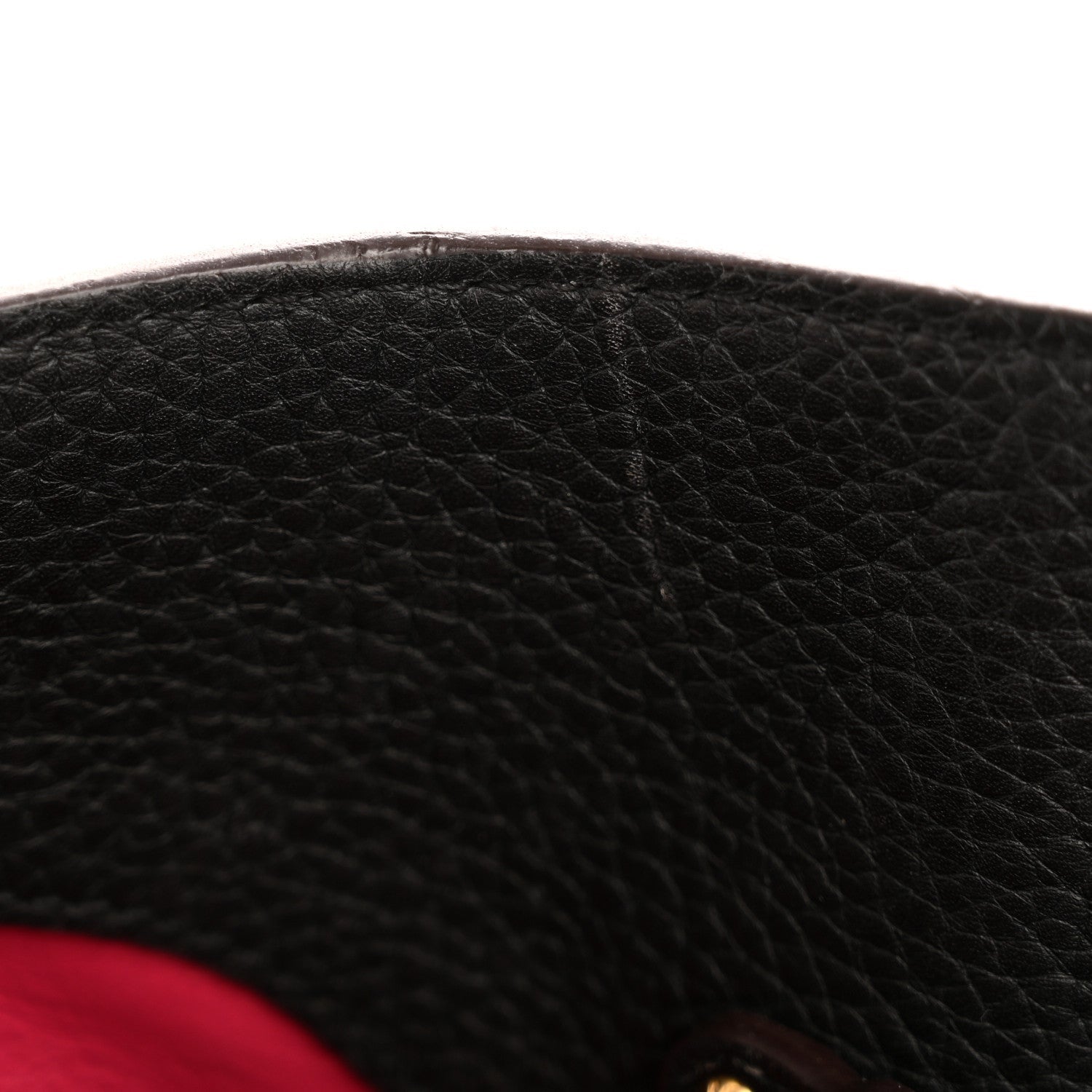 Taurillon Capucines PM Black