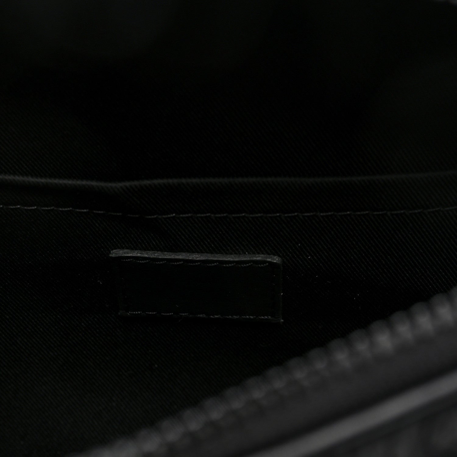 Taurillon Monogram S Lock Messenger Black