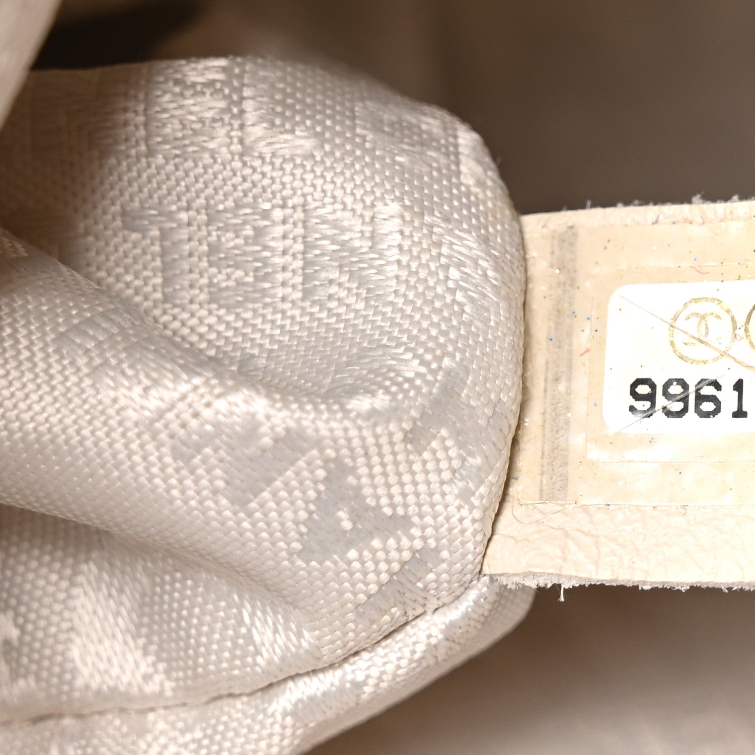 Lambskin Large Ultimate Soft Tote Beige